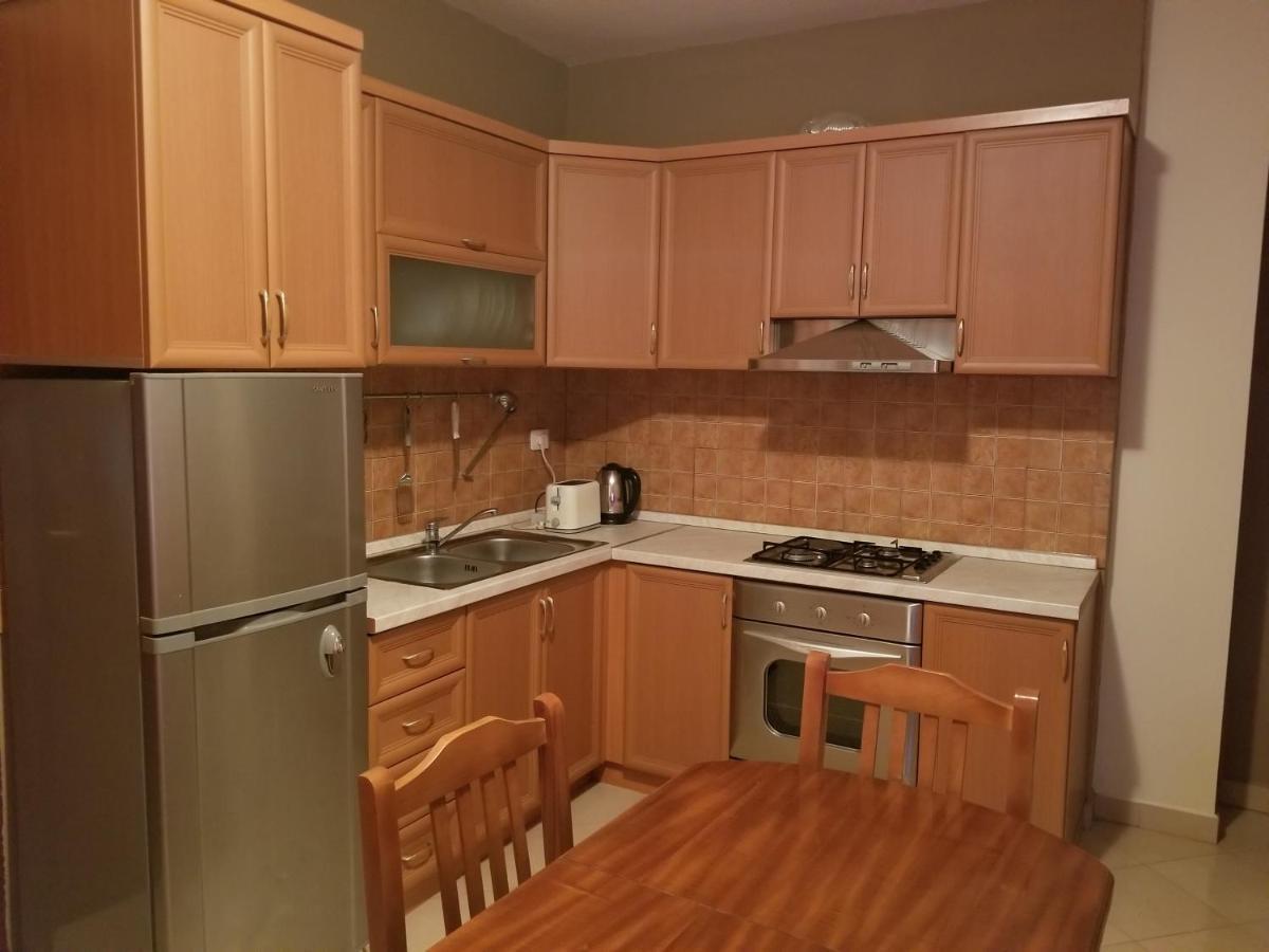 Apartment Emiri *