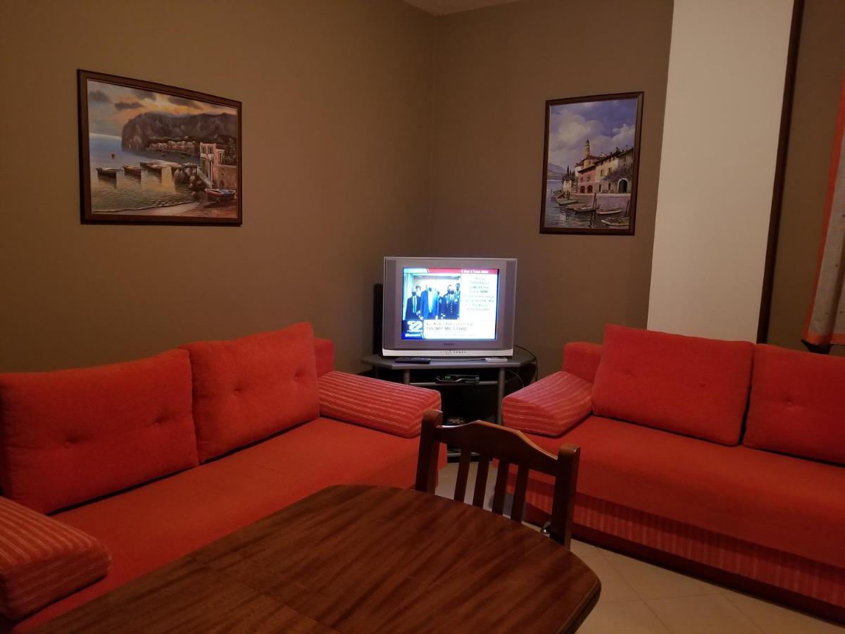 Apartment Emiri *